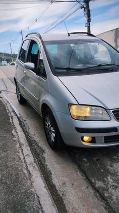 FIAT IDEA 1.4 MPI FIRE ELX 8V FLEX 4P MANUAL
